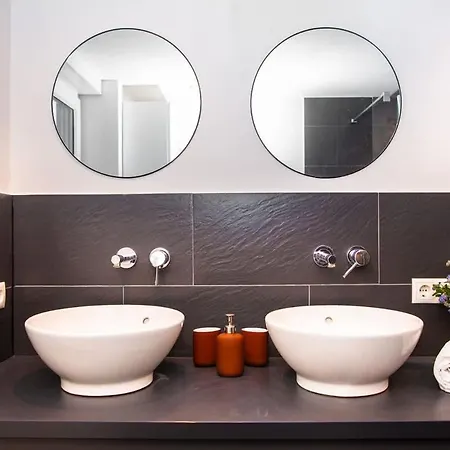 Casa de Férias Bendorfer Stadl Mit Whirlpool & Sauna *