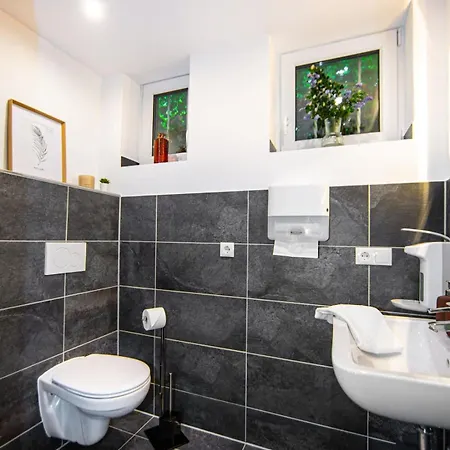 Bendorfer Stadl Mit Whirlpool & Sauna *