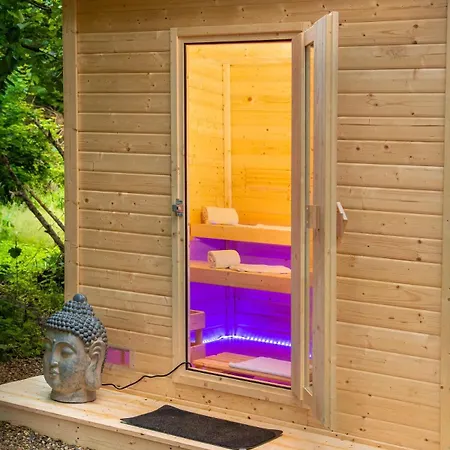 Bendorfer Stadl Mit Whirlpool & Sauna Casa de Férias *