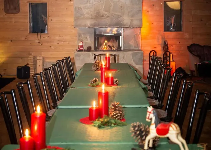 펜션 Bendorfer Stadl Mit Whirlpool & Sauna 벤도르프