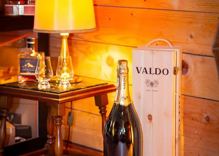 펜션 Bendorfer Stadl Mit Whirlpool & Sauna 벤도르프