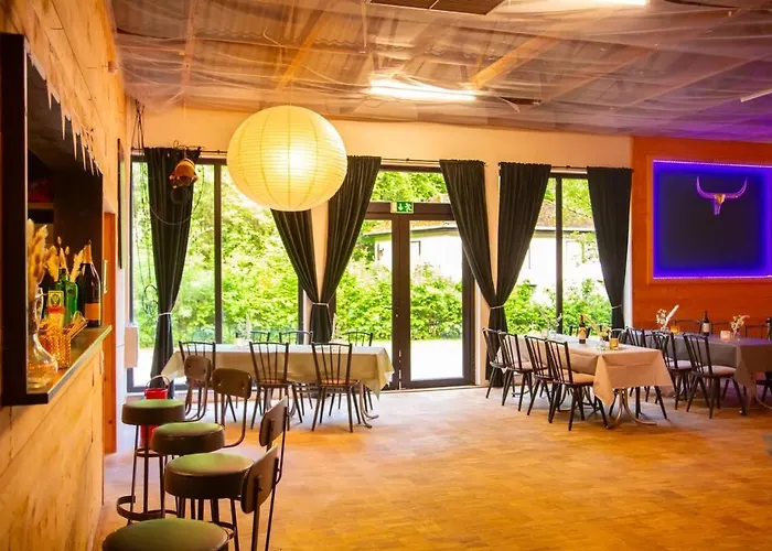 Bendorfer Stadl Mit Whirlpool & Sauna Casa de Férias *